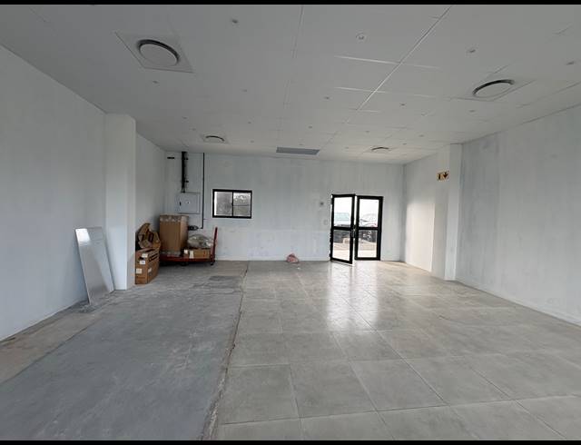 77M² RETAIL TO LET IN BALLITO CENTRAL